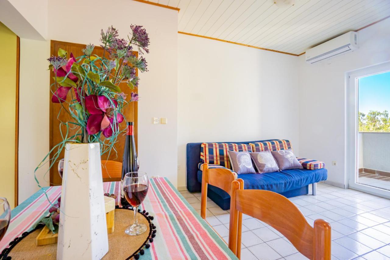 Ferienwohnung Galinec With Mountain And Seaview Metajna Zimmer foto